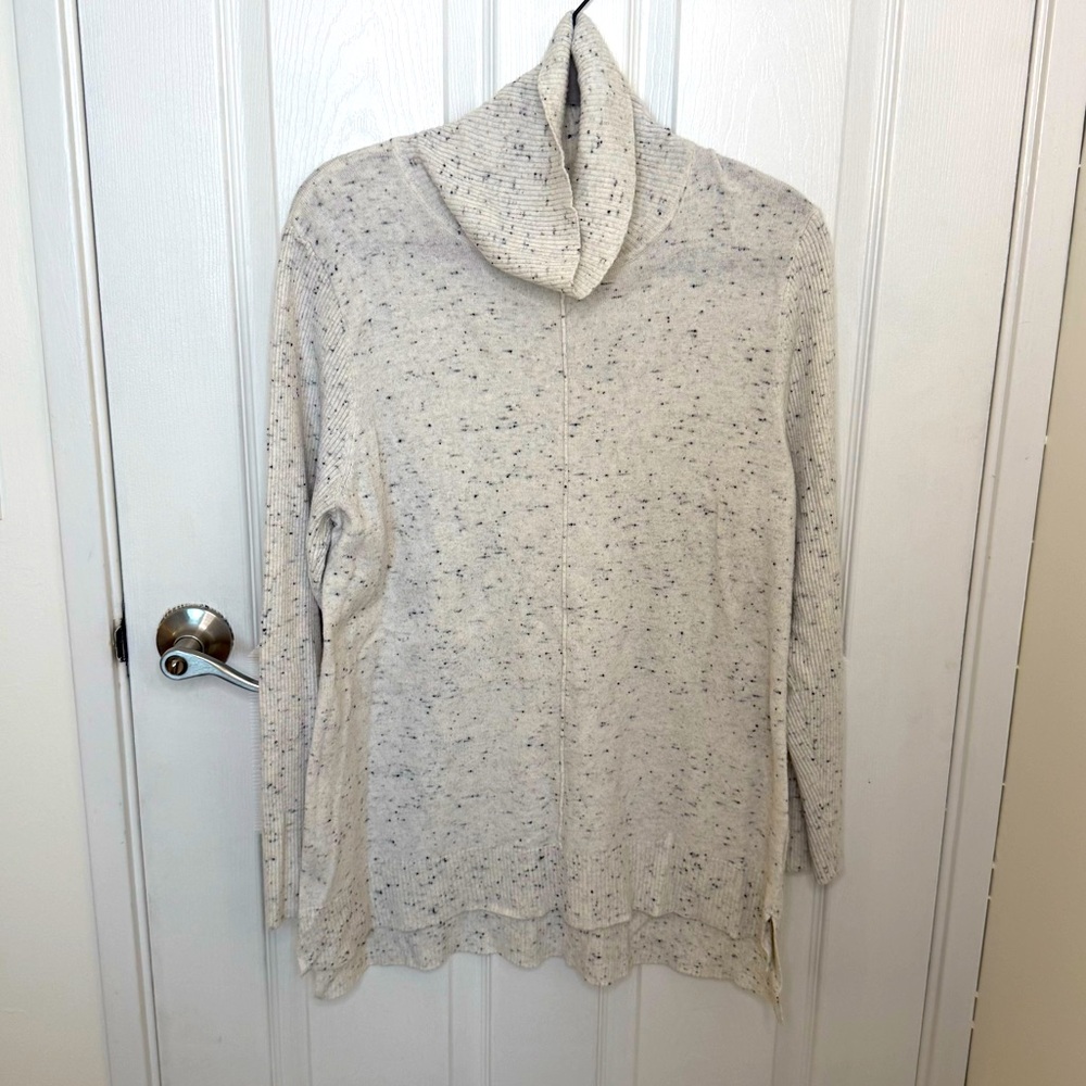 Calvin Klein Speckled Off-White Turtleneck Sweater